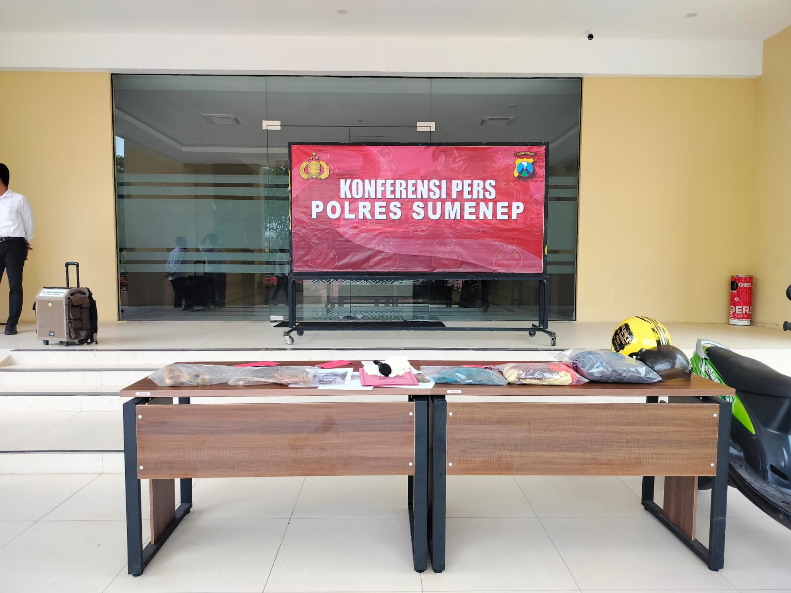 Daster Kuning dan Rok Panjang Pembuang Bayi di Sumenep Terungkap Daster Kuning dan Rok Panjang Pembuang Bayi di Sumenep Terungkap