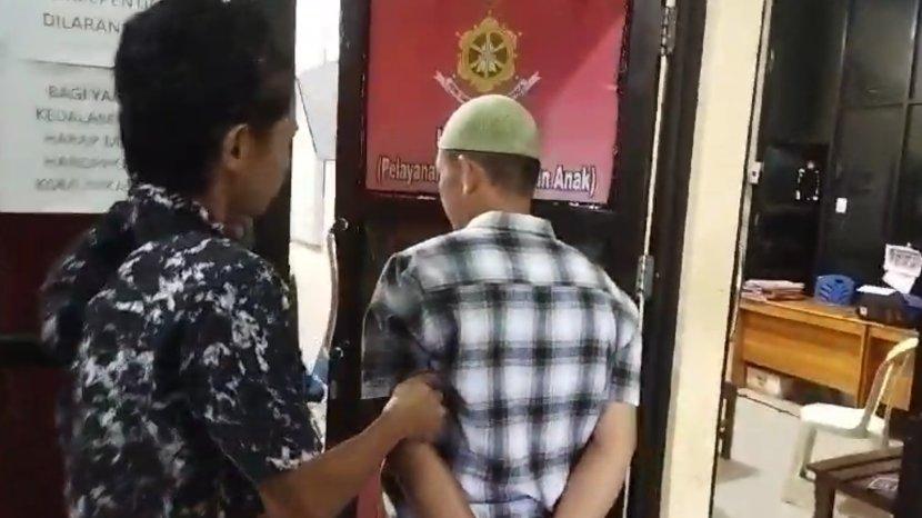 Iming-imingi Dapat Nilai Bagus, Guru SMA Ini Ajak Siswinya Main di Hotel