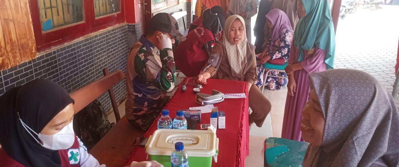 Beri Layanan Kesehatan Gratis Satgas TMMD : Kami Buka Selama 24 Jam