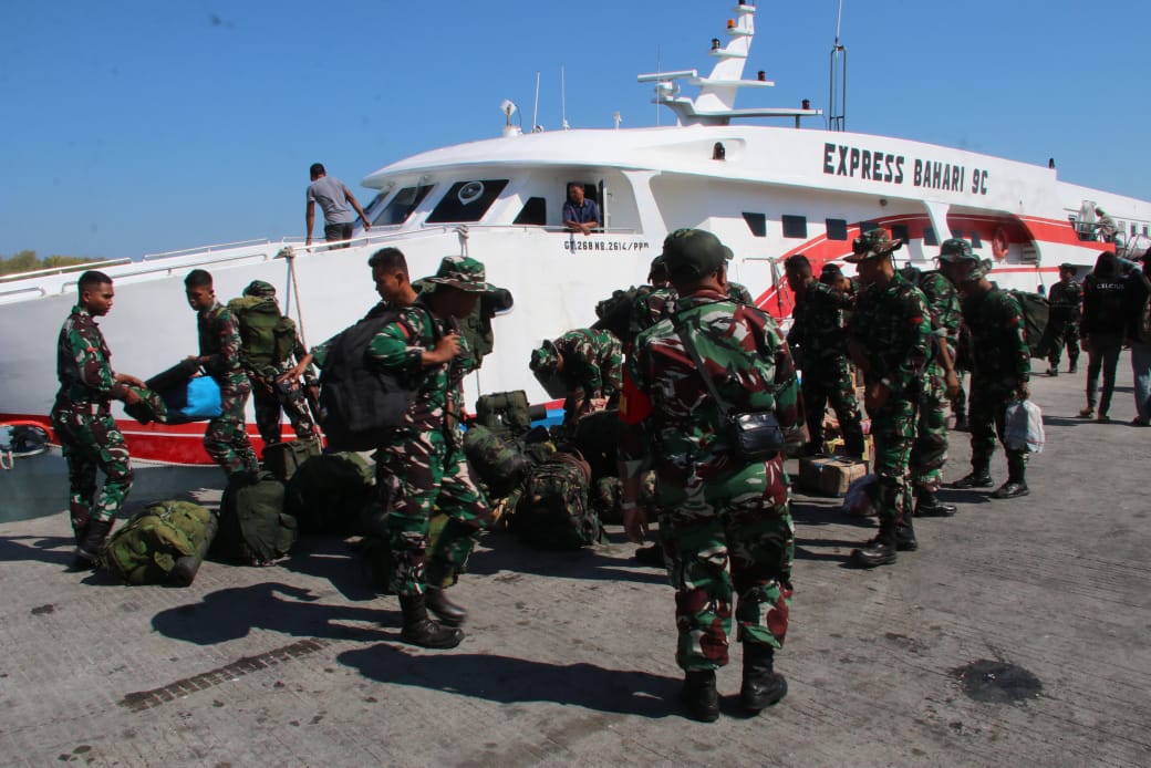 Tiba di Daratan, Satgas TMMD 121 Disambut Langsung Dantasgas