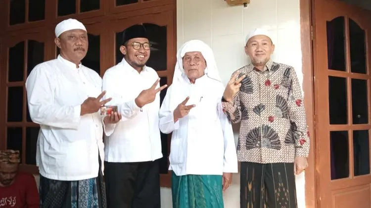 Dukung FAHAM, KH Kholil Asyari: “Pasangan Achmad Fauzi dan KH Imam Hasyim wajib menang”