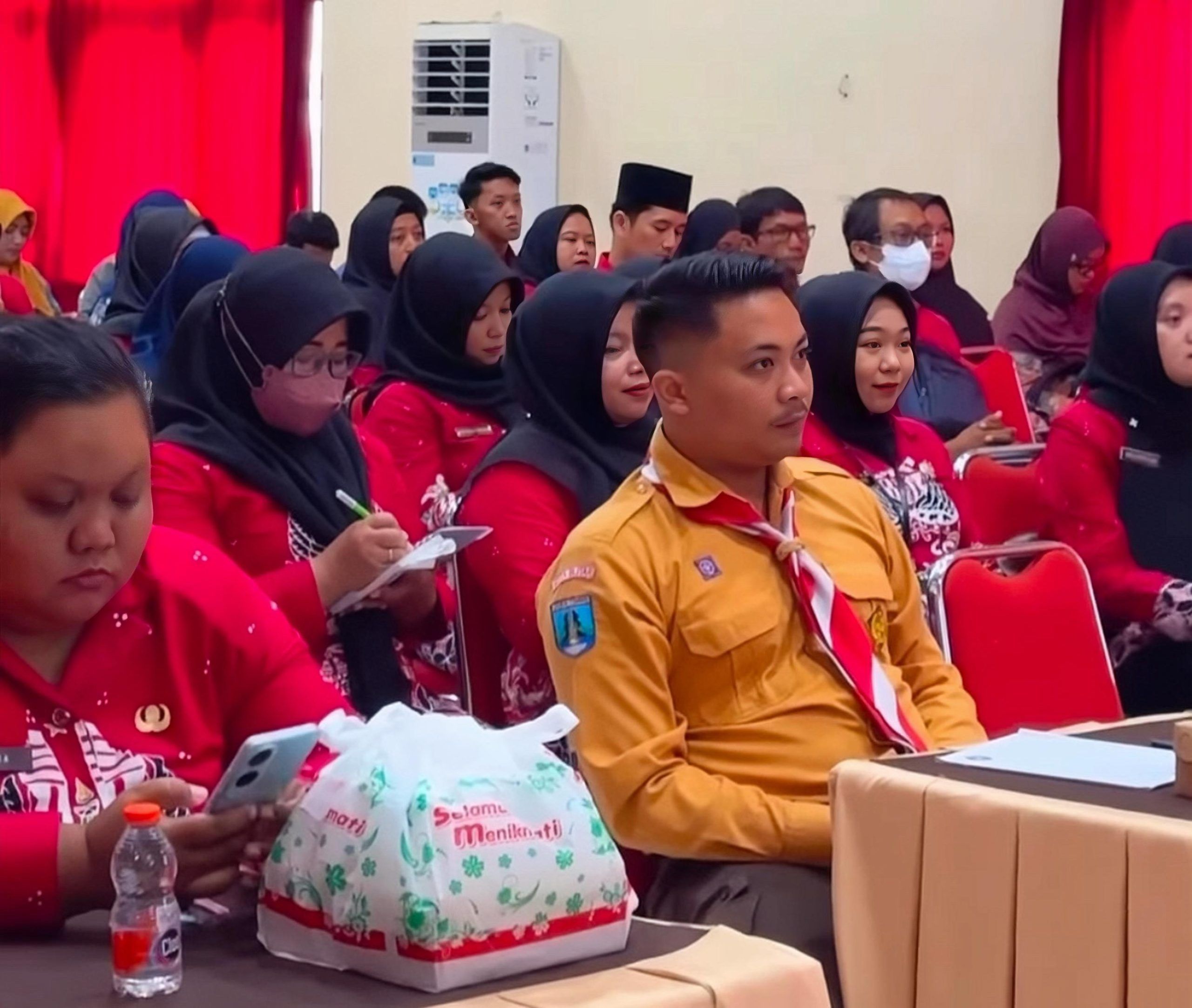 Dinas Pendidikan Kota Blitar Gelar Lomba Baca Puisi Tingkat SD-SMP