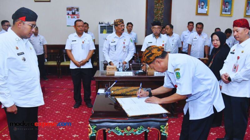 Teken Perjanjian Kinerja, Bupati Fauzi: Jangan sekadar Menjadi dokumen Administratif