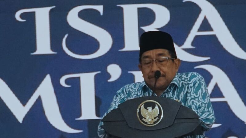 Wabup Imam Hasyim Bahas Shalat Diacara Pemkab Wabup Imam Hasyim Bahas Shalat Diacara Pemkab