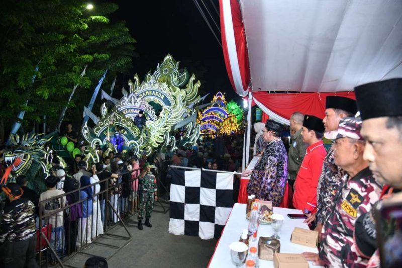 Parade Musik Tong Tong