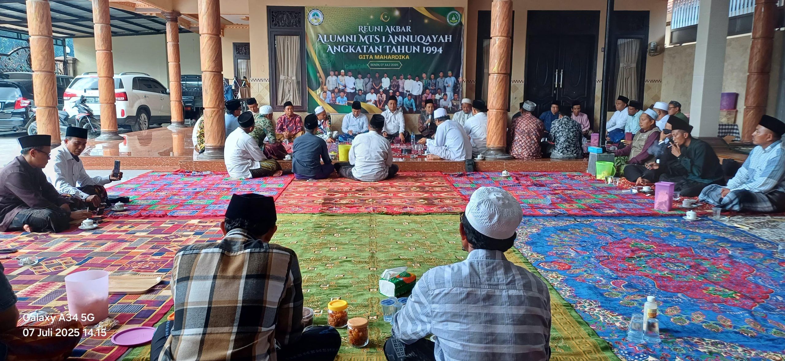 Epos Silaturahmi: Reuni Akbar Angkatan ’94 MTs 1 Annuqayah, Sebuah Simfoni Kohesi Sosial dan Altruisme Komunal