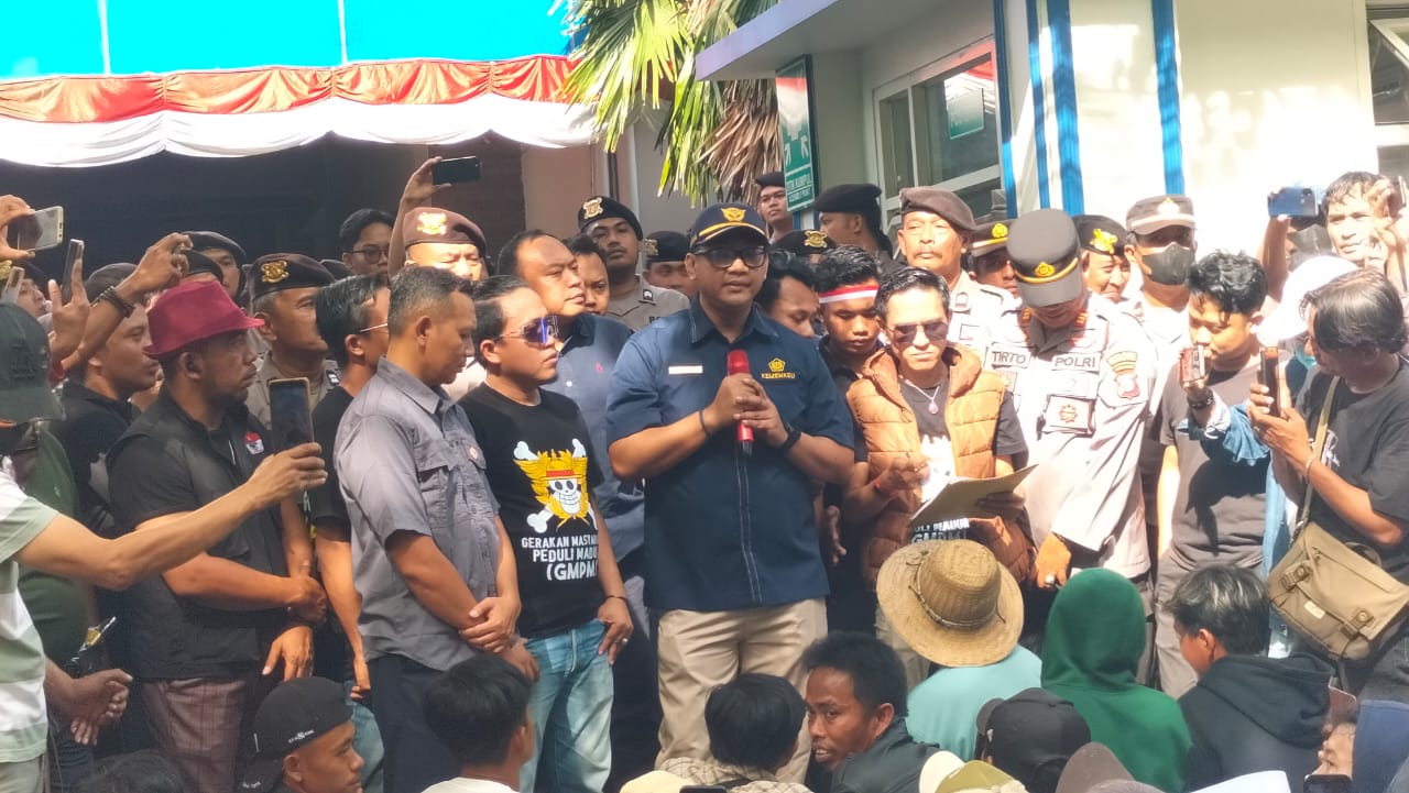 Kekecewaan Mahasiswa Berujung Pergantian Kepala Bea Cukai Madura