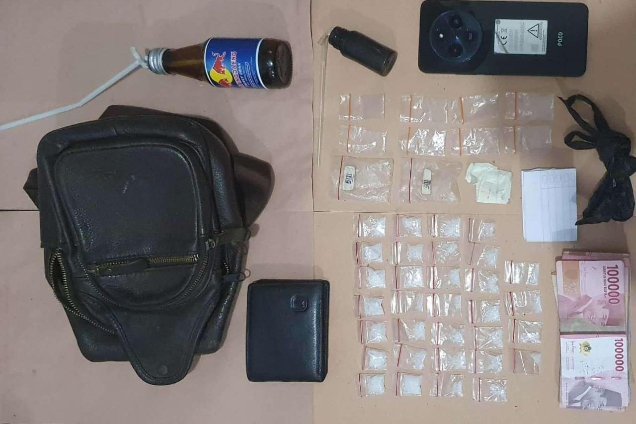 Budak Narkoba Sapeken Diringkus, Polres Sumenep Amankan 32 poket sabu