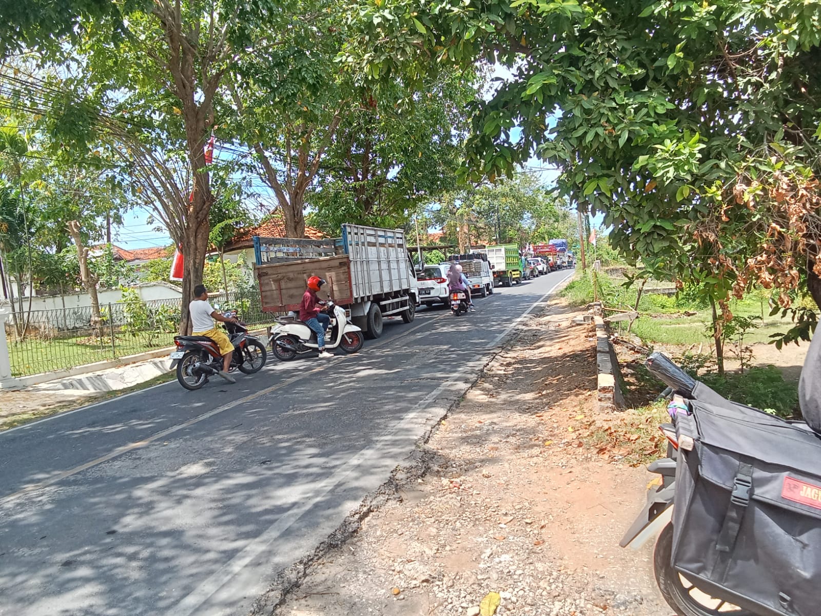 Kemacetan terjadi di penyebrangan Kalianget Talango
