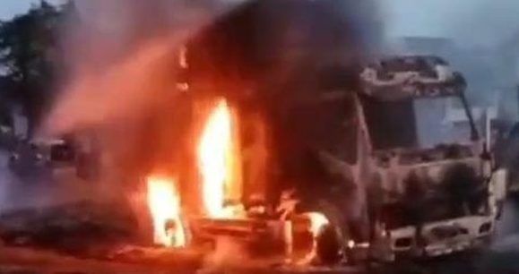 Kisah Mengerikan: Api yang Melalap Perdamaian di Pamekasan