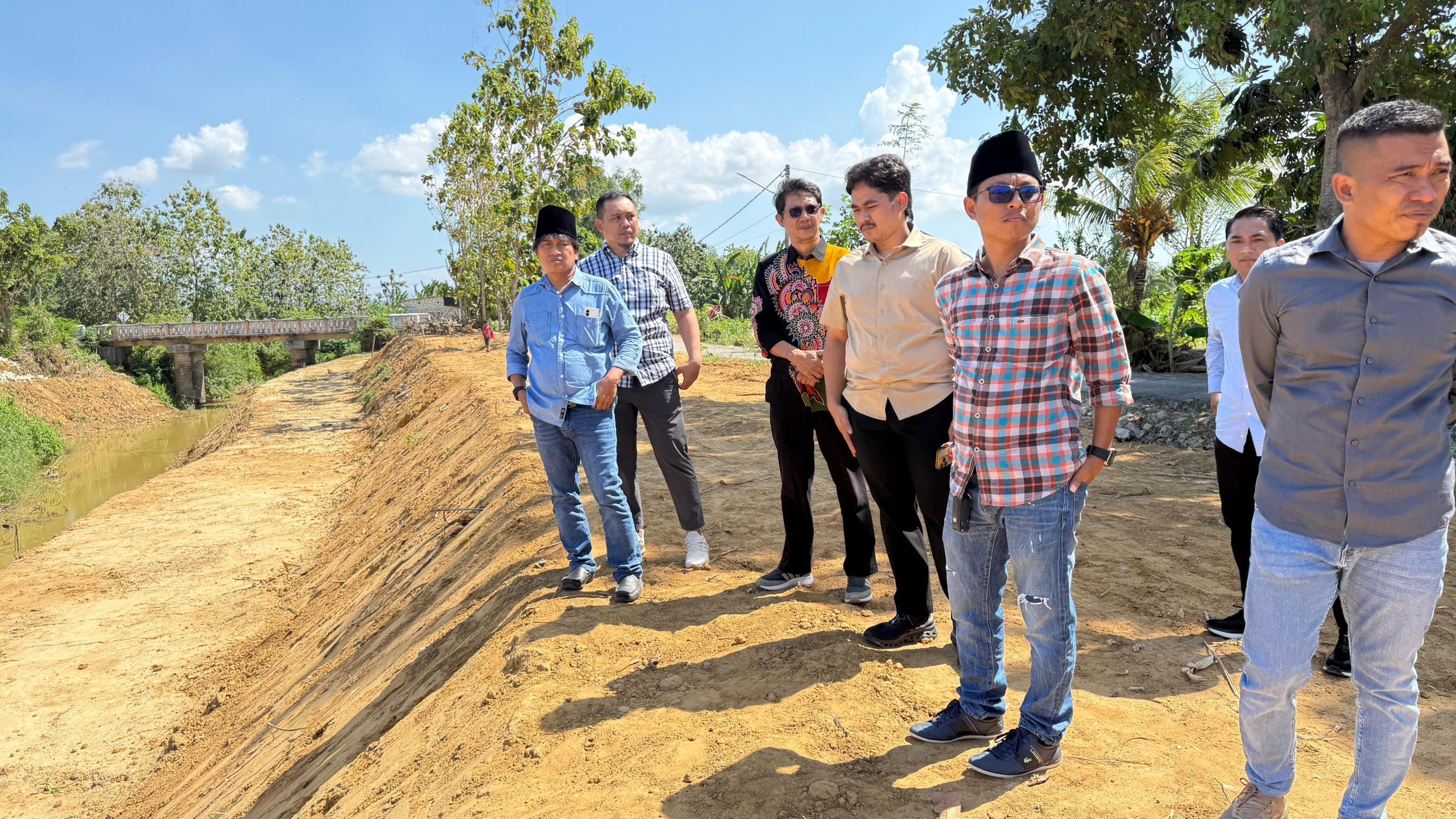 SKANDAL BRONJONG ‘SILUMAN’ SUMENEP: Proyek Banjir Rp 1 Miliar Diduga Jadi Ajang Sunat Kualitas!
