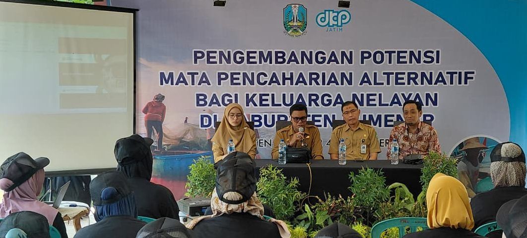 DORONG KEMANDIRIAN: Dinas Perikanan Sumenep Latih Keluarga Nelayan Olah Abon Ikan, Ciptakan Lapangan Kerja Baru