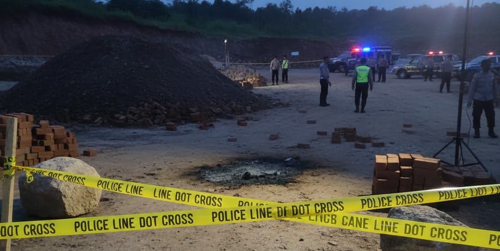 HOROR BATUMARMAR! Lelaki Ditemukan Tewas Mengenaskan, Hangus Terbakar di Tambang Batu Bata