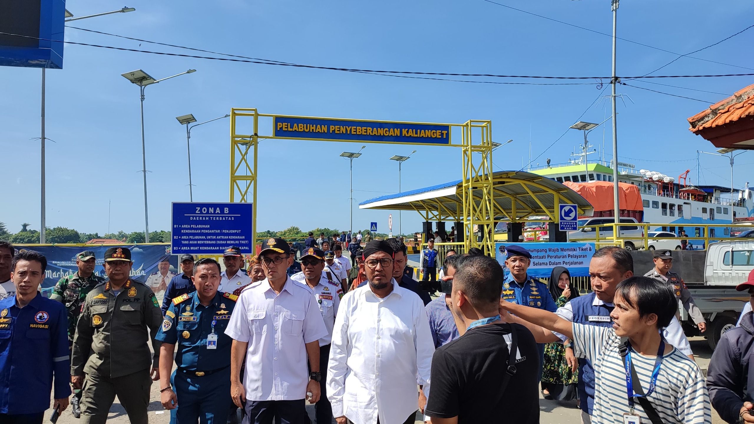 NAAS! Kapal Cepat Sumenep Jadi ‘Kapal Lambat’ Penuh Bahaya: Warga Kangean Sengsara di Laut