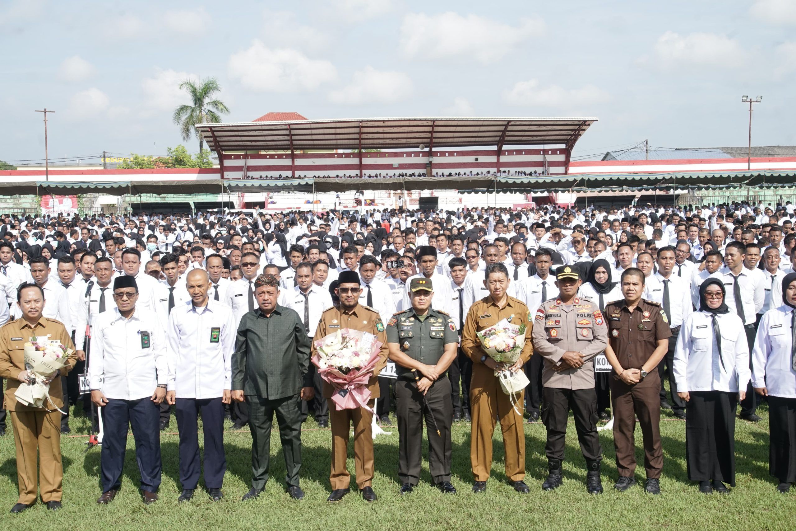 NASIB 5.224 HONORER SUMENEP: Status ASN Resmi, Gaji Masih Paruh Waktu NASIB 5.224 HONORER SUMENEP: Status ASN Resmi, Gaji Masih Paruh Waktu
