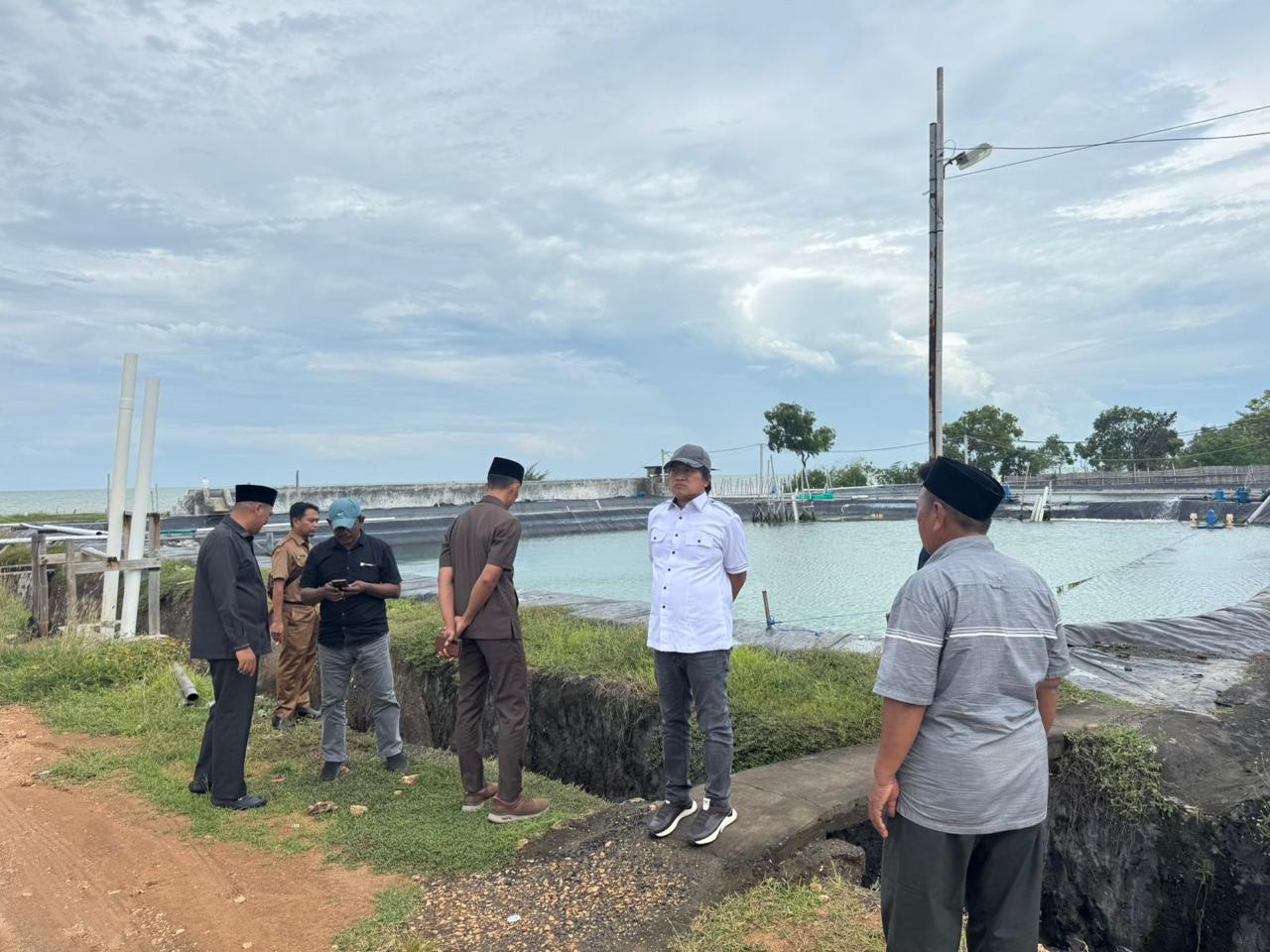 Pansus Getol: Tutup Sekarang Juga! Pemkab Sumenep Didorong Segera Segel Ratusan Tambak Udang ‘Bodong’ Perusak Lingkungan