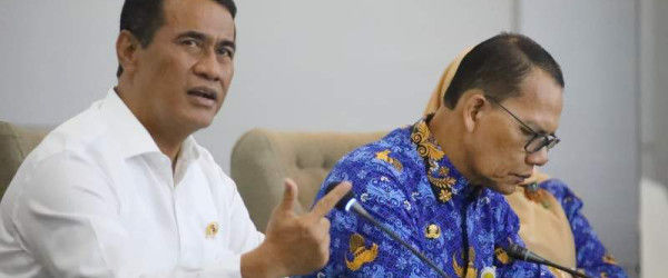 Kementan ‘Paksa’ Milenial Kuasai Traktor Roda Empat Demi Pesta Swasembada Pangan