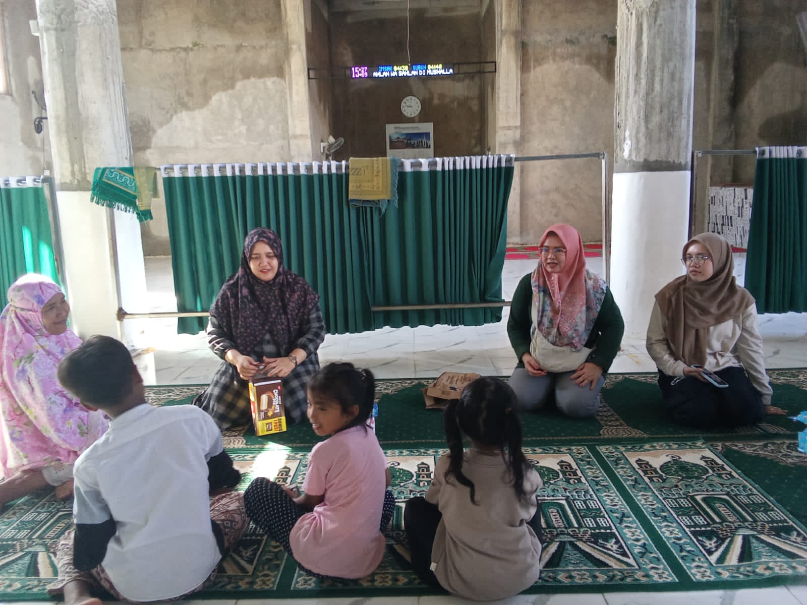 Pemko Padang Terjunkan Tim Trauma Healing, Pulihkan Psikologis Ratusan Anak Korban Banjir Bandang