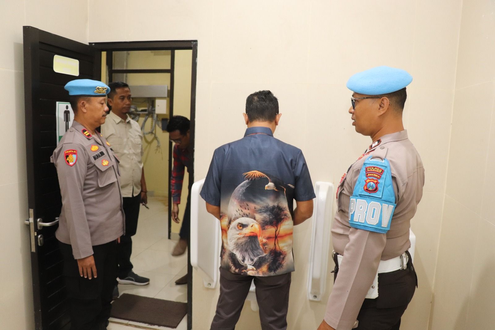 Bersih-Bersih Internal: Gebrakan Kapolres Sumenep Baru AKBP Anang Hardiyanto Tes Urine Mendadak Personel Sat Reskrim