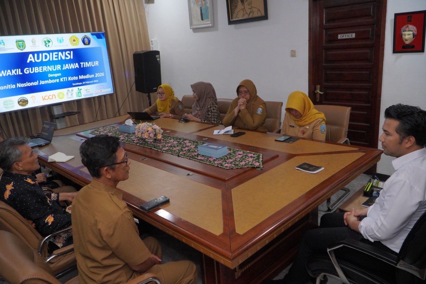 Strategi Emil Dardak Perkuat Ekonomi Desa Lewat Jambore Kampung Tematik 2026 di Madiun