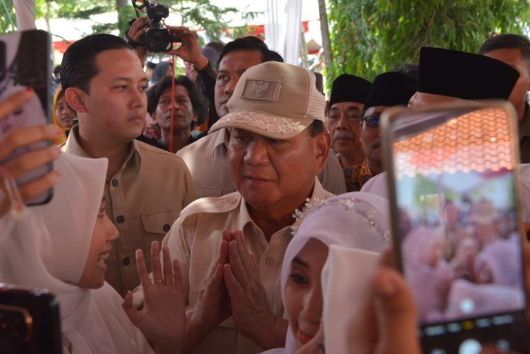 Jalinan Batin Prabowo Subianto dan Ulama Madura: Dukungan Kiai Kampung Hingga Program Pro-Santri