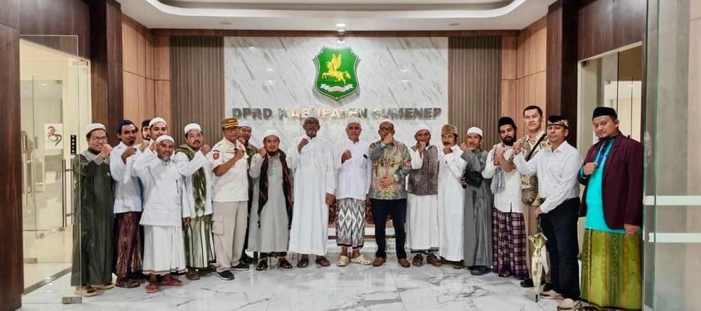 Datangi DPRD Sumenep: Barisan Kiai ‘Gedor’ Meja Eksekutif Soal Hiburan Malam!