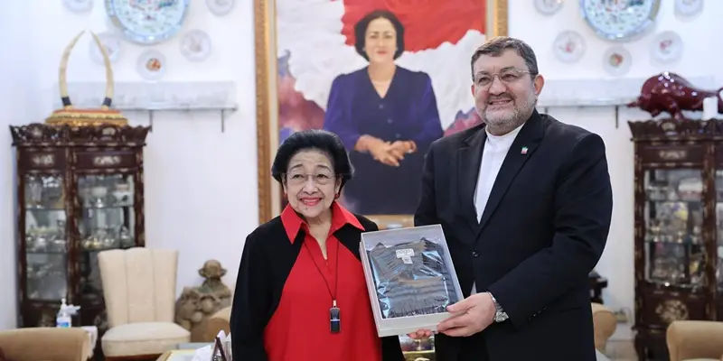 The Sukarno Legacy: Megawati Endorses Mojtaba Khamenei in Post-Crisis Tehran