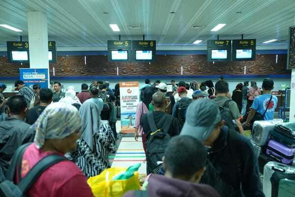 Tiket Lebaran 2026 Tak Lagi “Mencekik”? Intip Jurus Kemenhub Pangkas Pajak dan “Surcharge” Avtur!