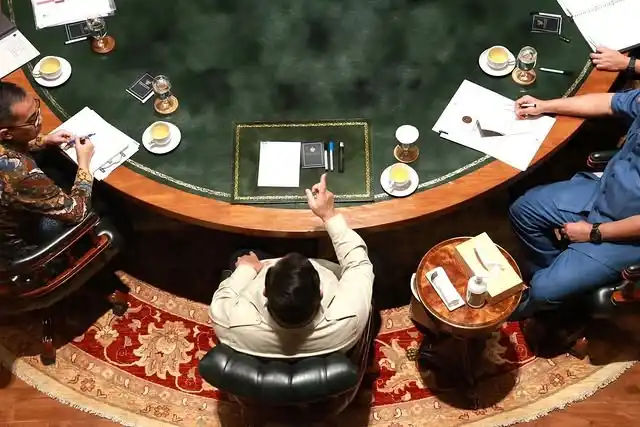 Hambalang Memanggil: Ambisi Besar Prabowo Cetak ‘Einstein’ dan Dokter di 10 Kampus STEM