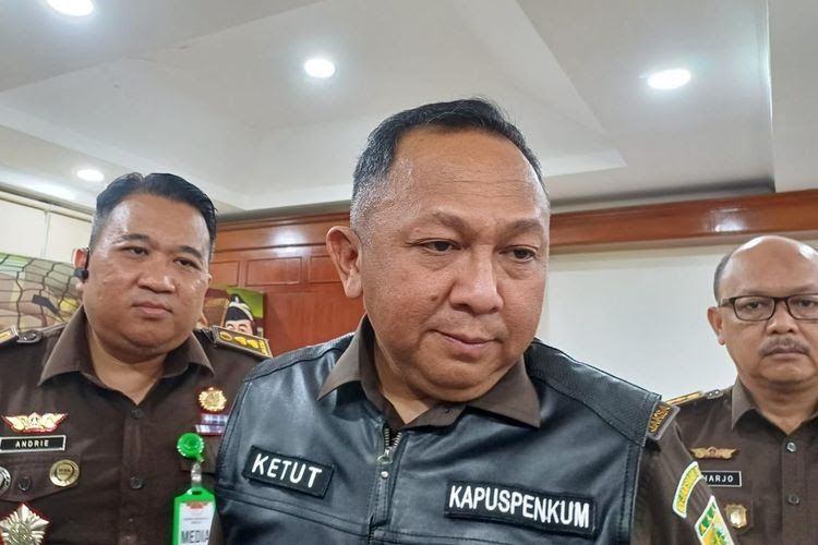 Panggil Anggota BPK Achsanul Qosasi, Kejagung Tunggu Izin Jokowi