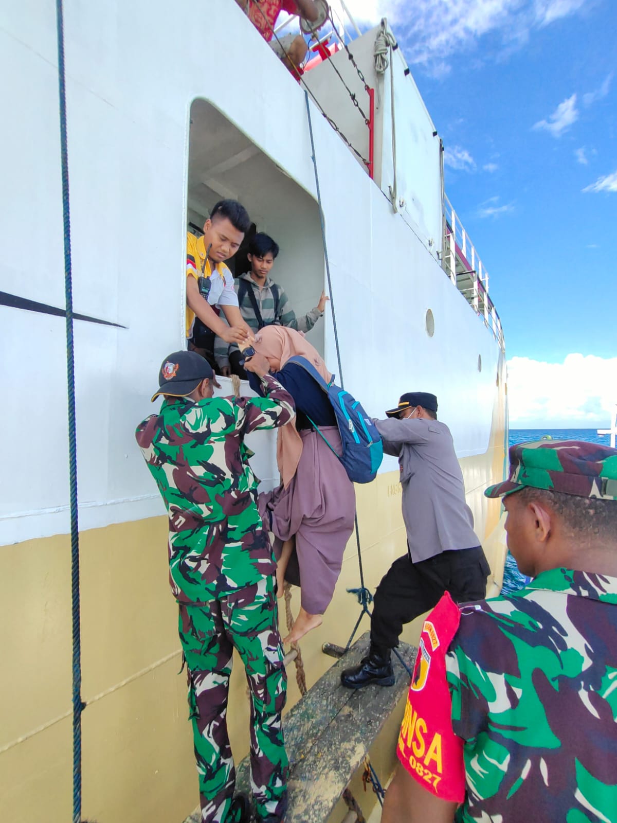 KMP Sabuk Nusantara 115 Diterjunkan Ke Sumenep Untuk Evakuasi 434 Penumpang Sabuk Nusantara 91 di Sapeken