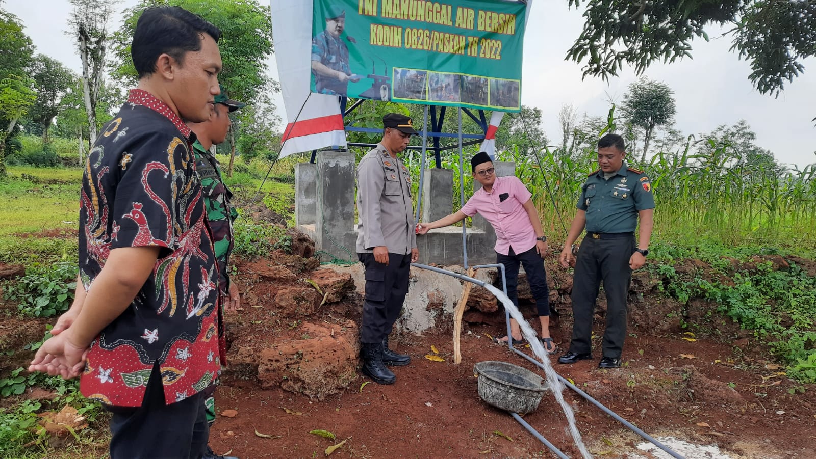 Dandim 0826 Pamekasan Resmikan Sumur Bor Bantuan Kasad
