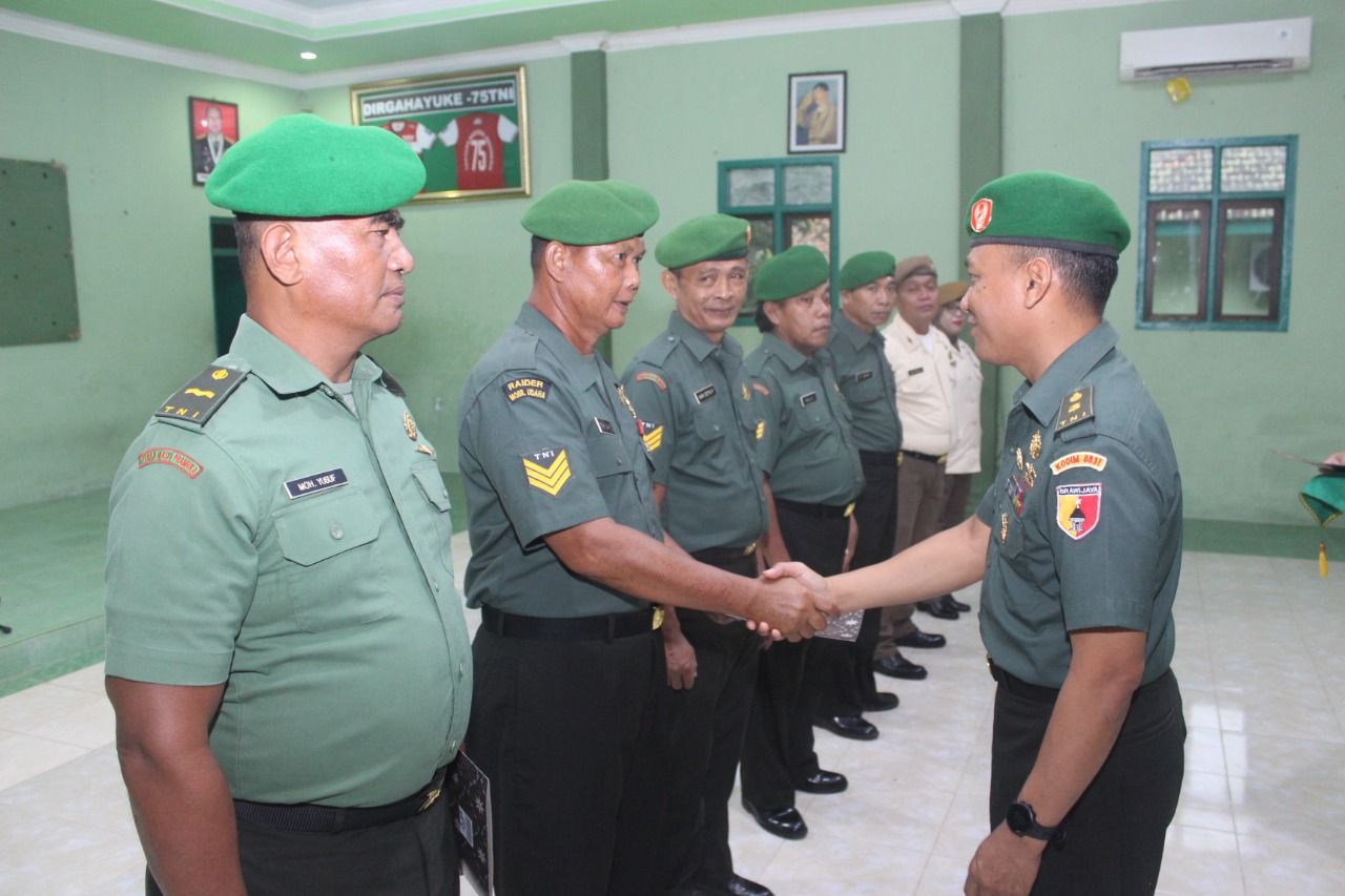 Kodim 0826 Pamekasan Gelar Upacara Wisuda Purna Tugas