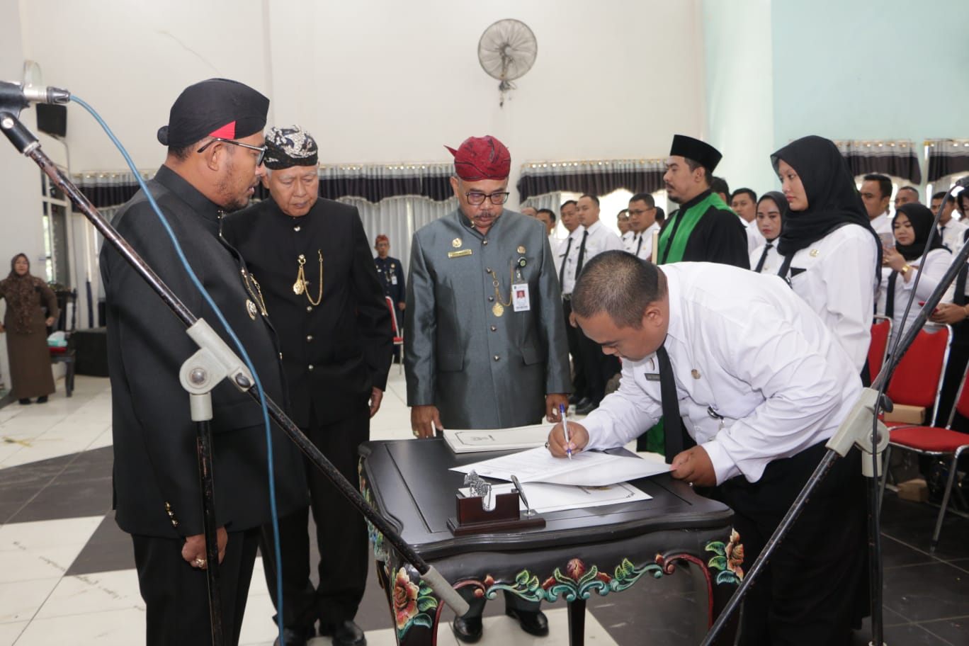 Lantik Ratusan Pejabat Fungsional, Begini Pesan Bupati Fauzi Lantik Ratusan Pejabat Fungsional, Begini Pesan Bupati Fauzi