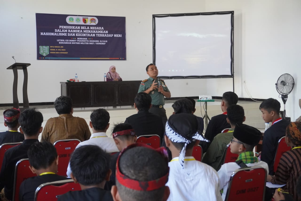 154 Siswa SMP Binar Ikuti Pembekalan Wasbang Dari Dandim 0827/Sumenep 154 Siswa SMP Binar Ikuti Pembekalan Wasbang Dari Dandim 0827/Sumenep