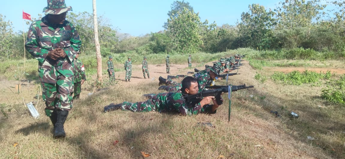 Pertajam Kemampuan, Kodim 0827/Sumenep Gelar Latihan Menembak Triwulan Ill Tahun 2023 Pertajam Kemampuan, Kodim 0827/Sumenep Gelar Latihan Menembak Triwulan Ill Tahun 2023