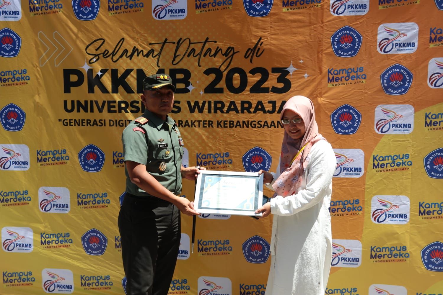 Dandim 0827/Sumenep Berikan Materi Wasbang PKKMB di Unija