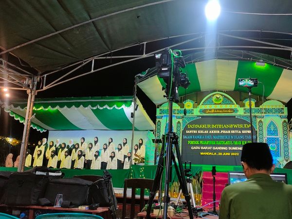 Detik Ini: Santri Kelas Akhir -Pisah Setia Siswa Bersama Haul Masyayikh