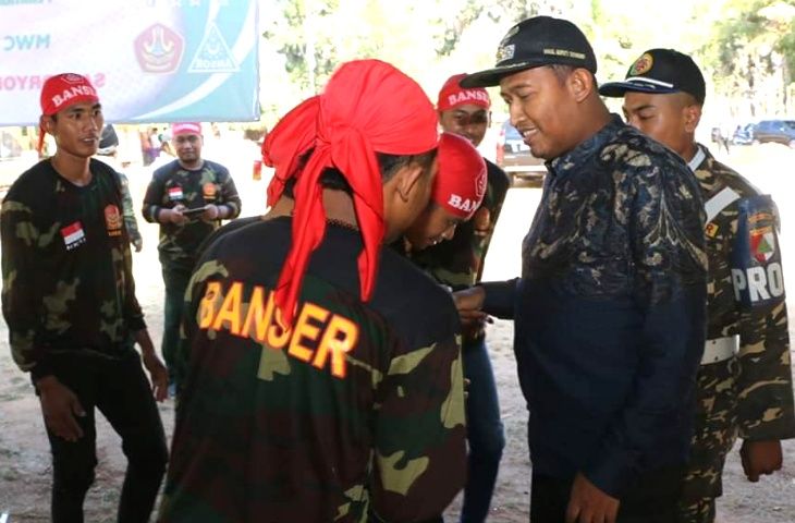 Kalau Bisa Nyalon, Sosok Ra Mamak Bisa “Merepotkan” Paslon Achmad Fauzi – Dewi Khalifah