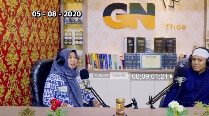 Sosok Nur Farida Amalia Calon Bupati Jember 2020 Bersama Gus Nur