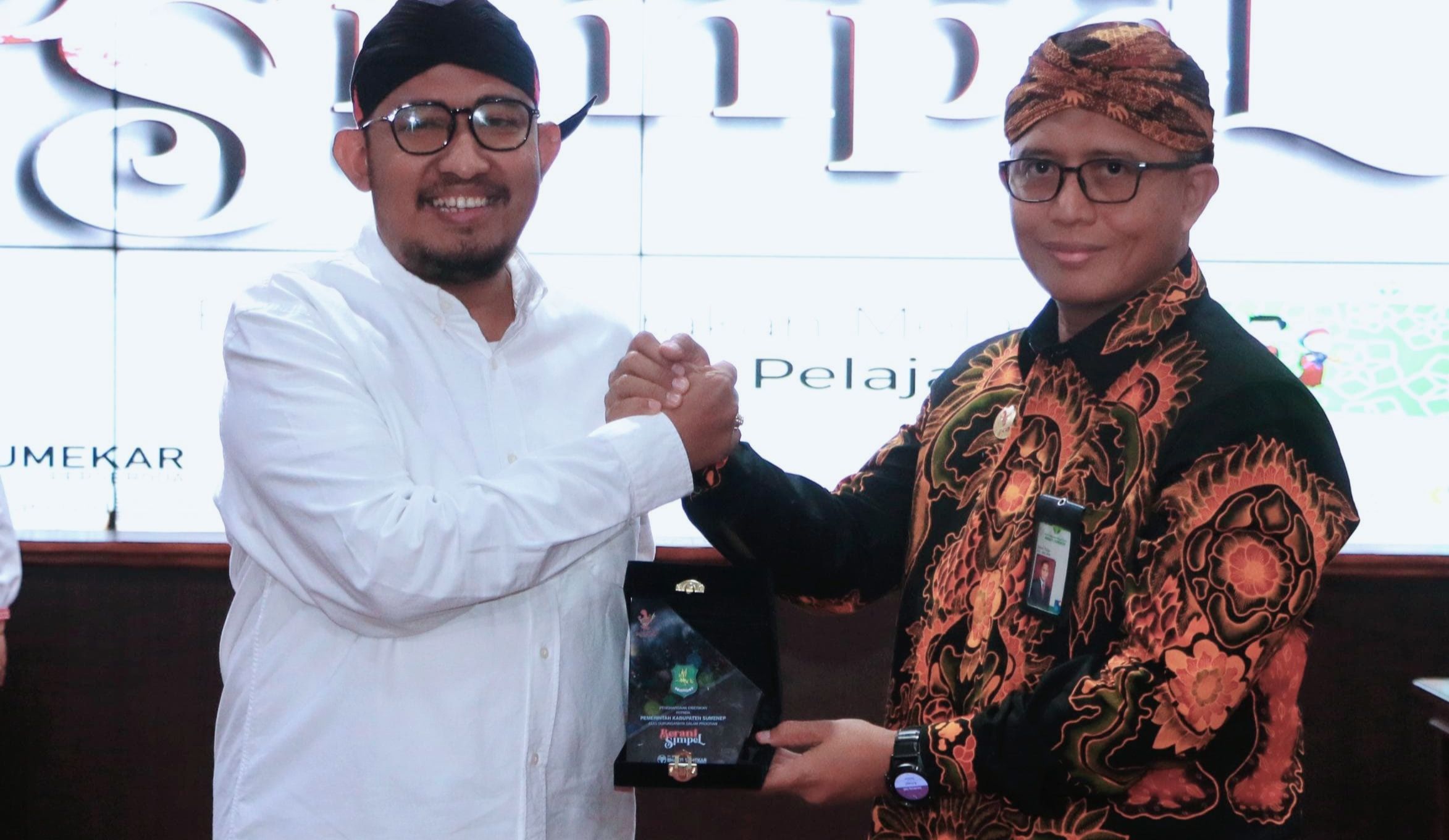 Bismillah, Bupati Fauzi Luncurkan  Simpanan Pelajar BPRS Bhakti Sumekar
