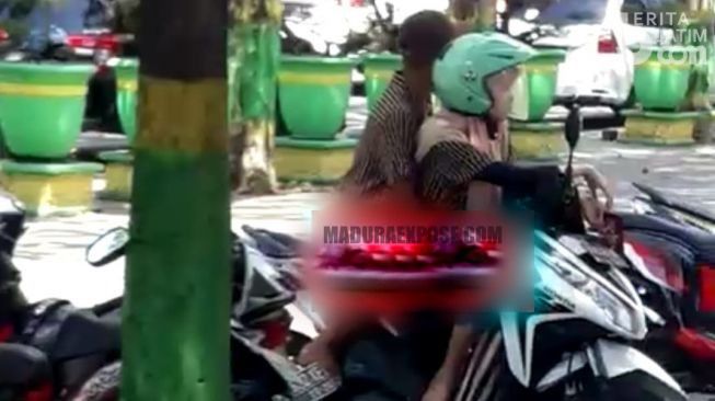 Gegara Video Belai “Miss V” Cewek di Taman Bunga, Orang Tua Mulai Waswas