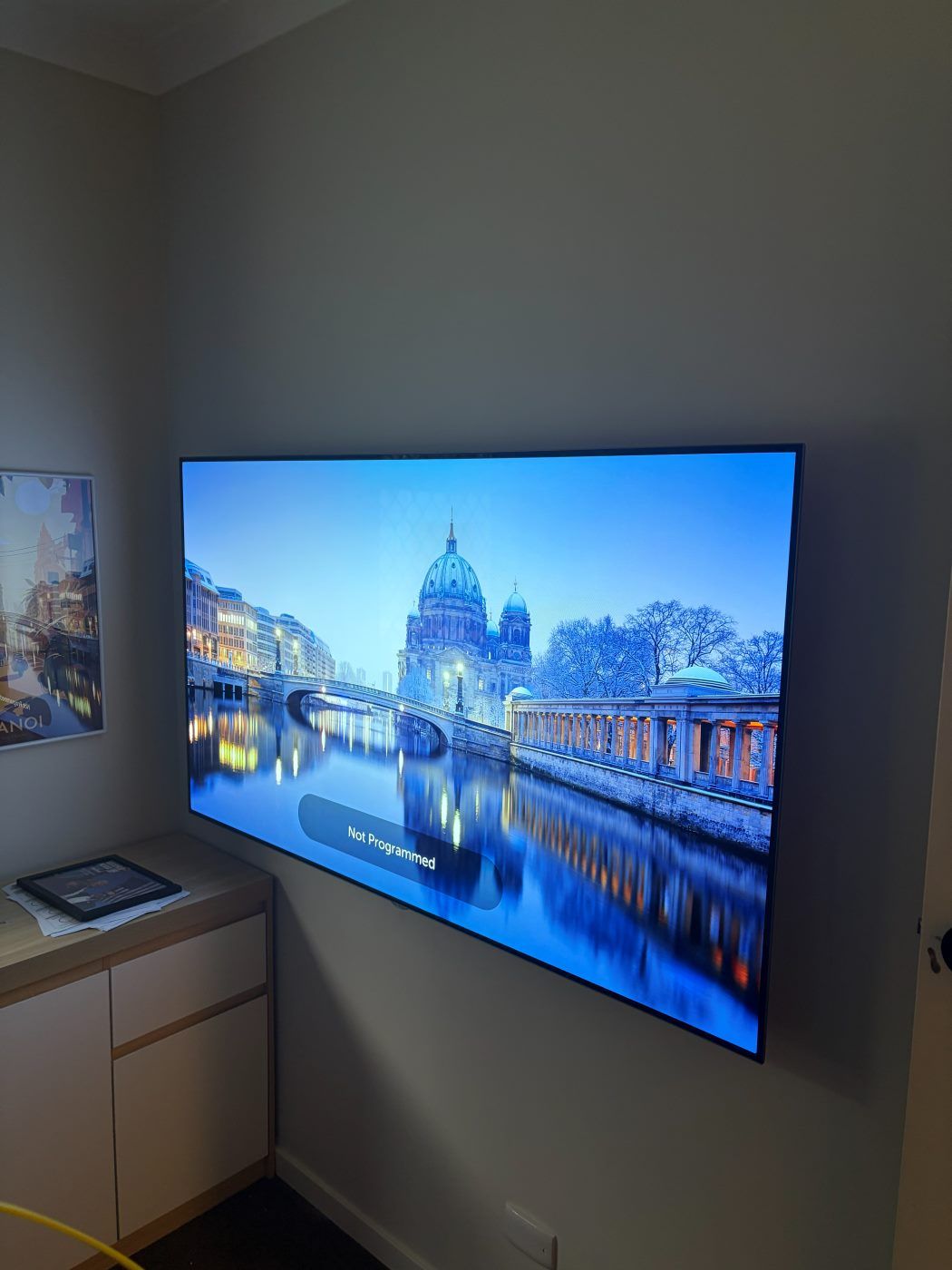 TV wall mounted by Mountify — install 40