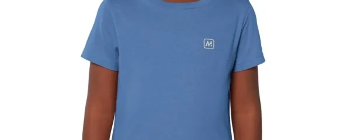 T-shirt pour enfant brodé côté coeur