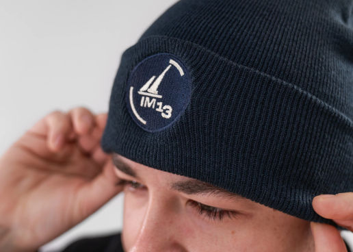 Broderie sur un bonnet à personnaliser