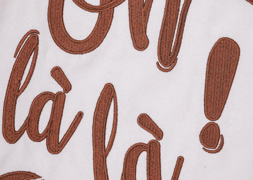 Logo broderie rendu final zoom