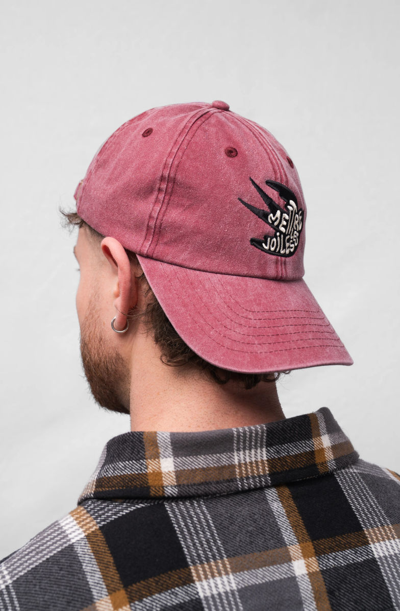 Casquette vintage brodée pour une boutique d'articles faits-main