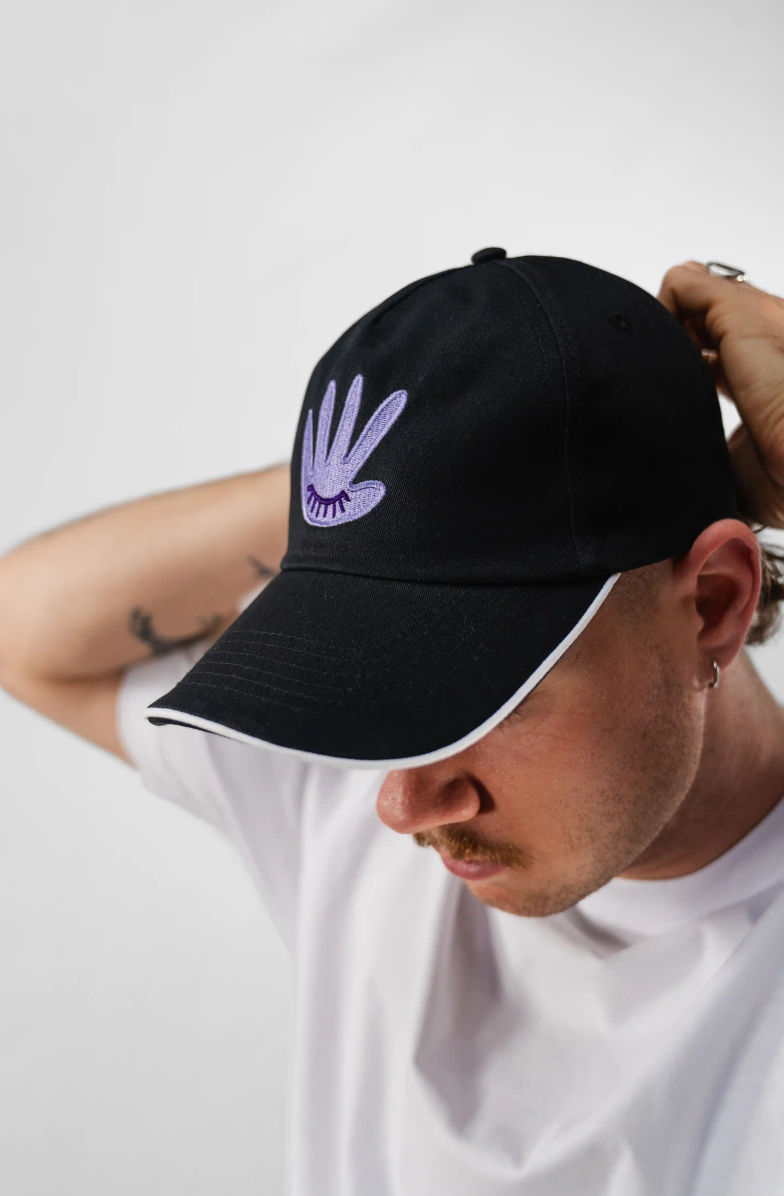 Logo brodé sur casquette
