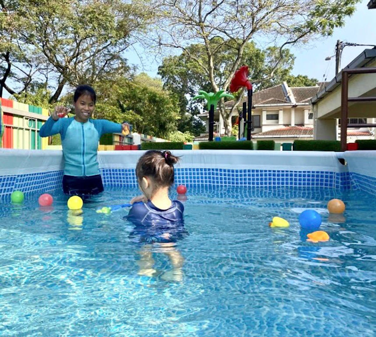 The Hungry Caterpillar - Photo 2