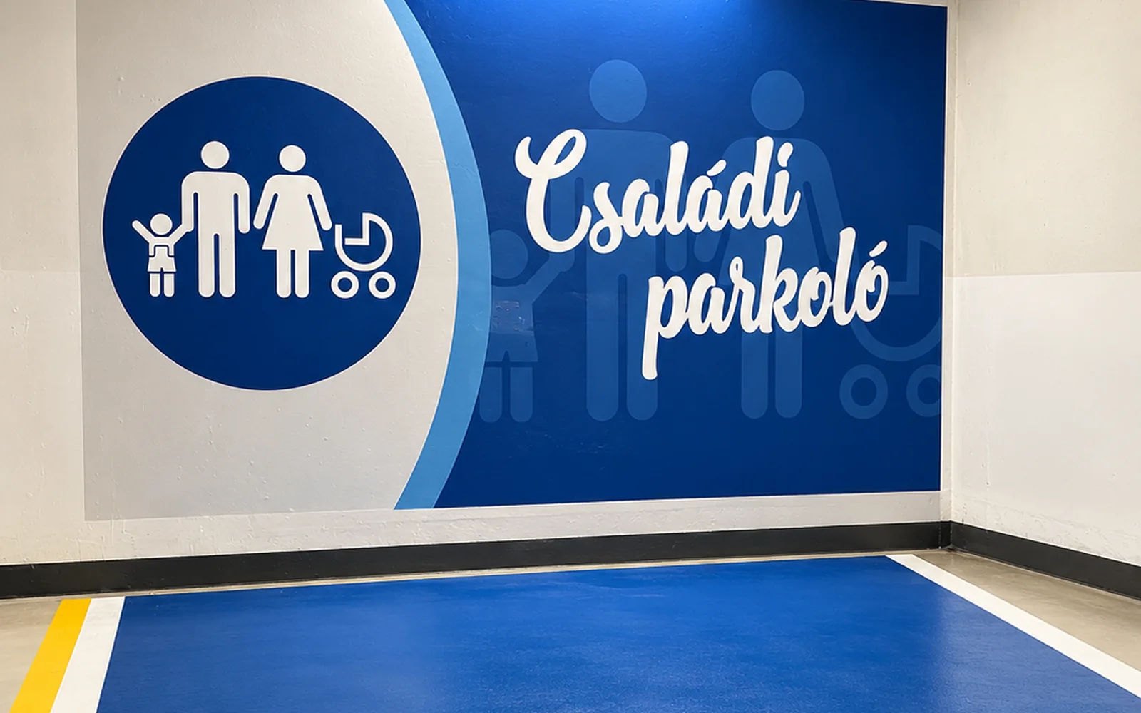 Családi parkolóhelyek a Malom Központban